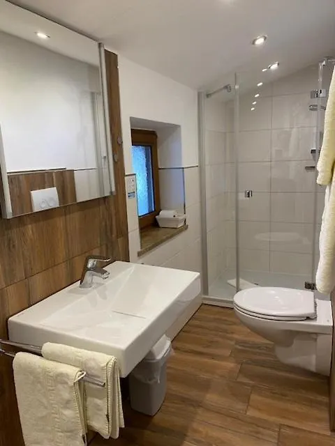 Waldgasthof Pension Baodwirt Stephanskirchen Guest house